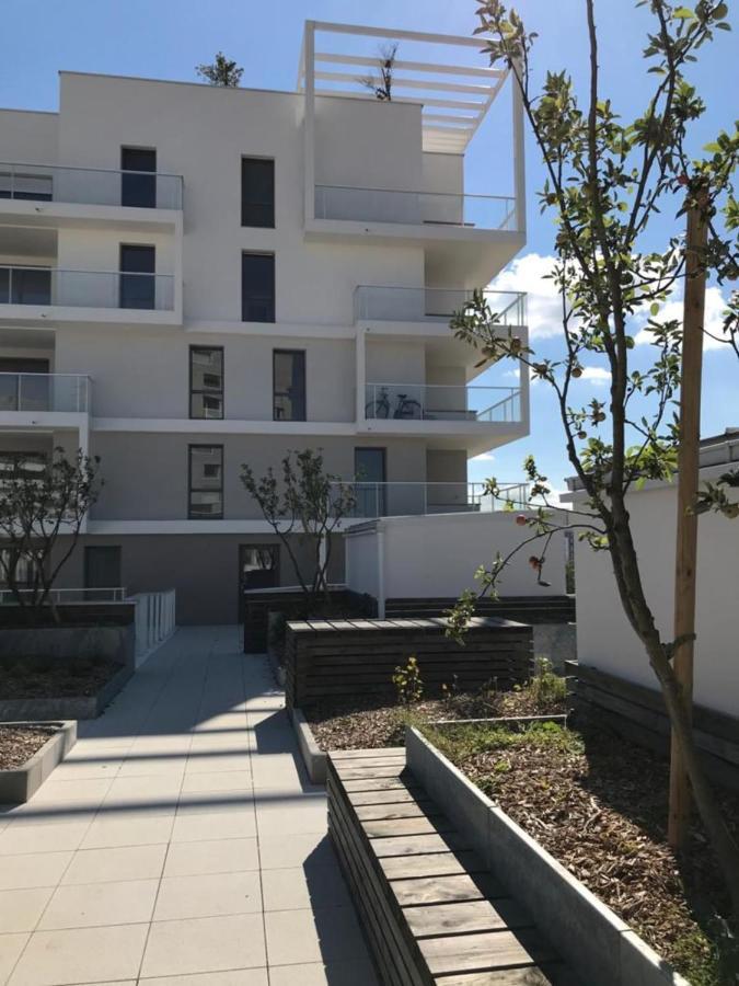 Le Rio, Appartement Avec Terrasse & Parking Rennes Exteriör bild