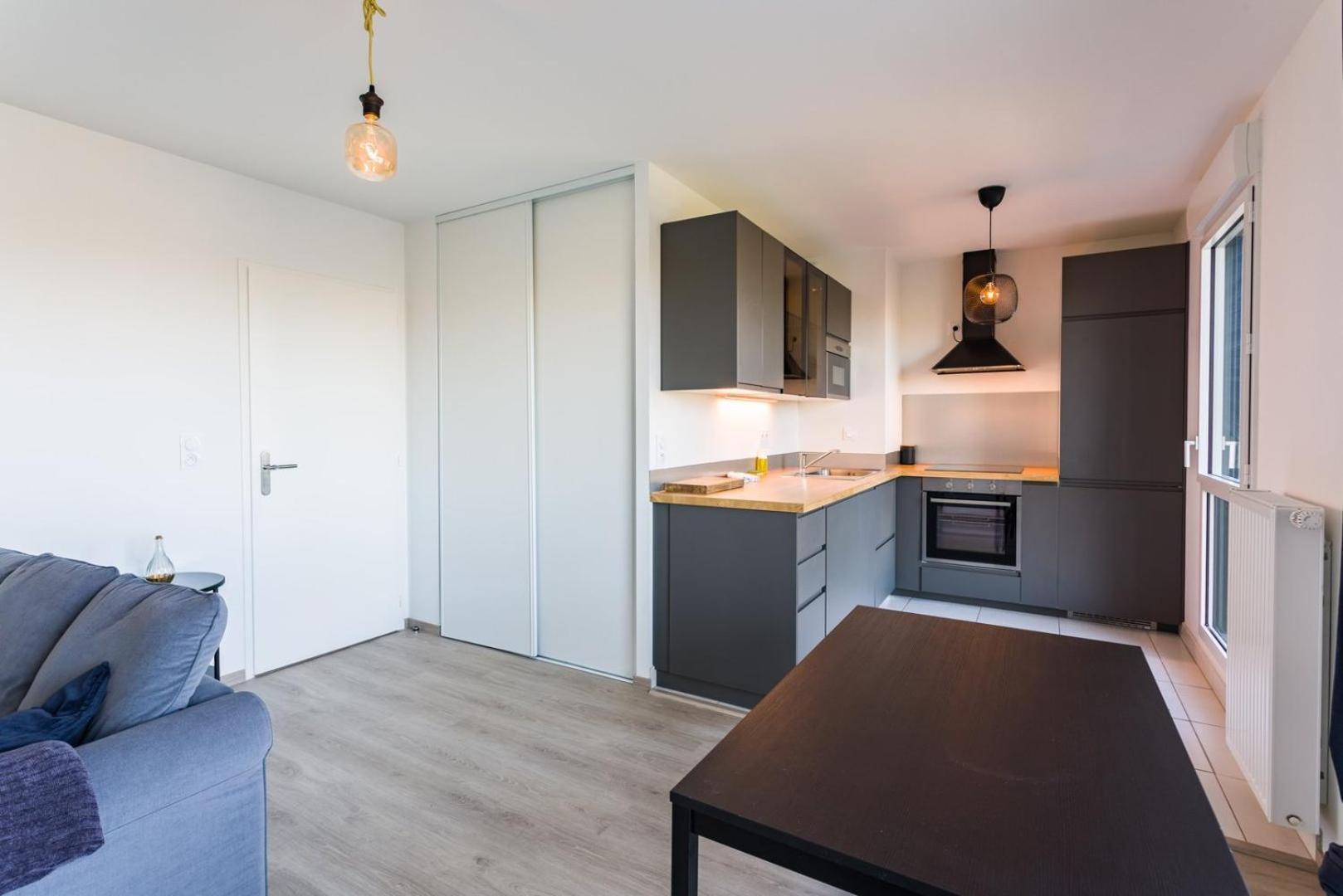 Le Rio, Appartement Avec Terrasse & Parking Rennes Exteriör bild